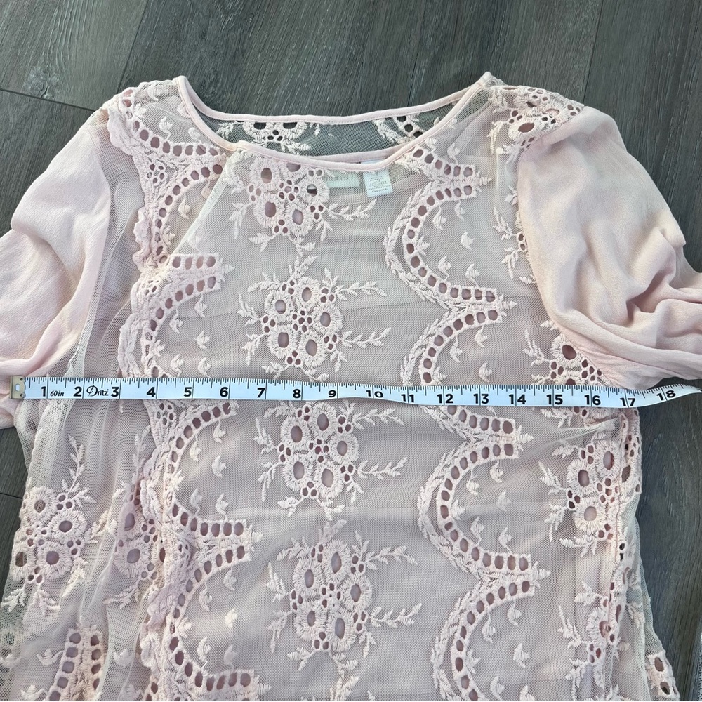 Chico's Light Pink Lace Blouse Size 1/US Medium - Picture 7 of 7